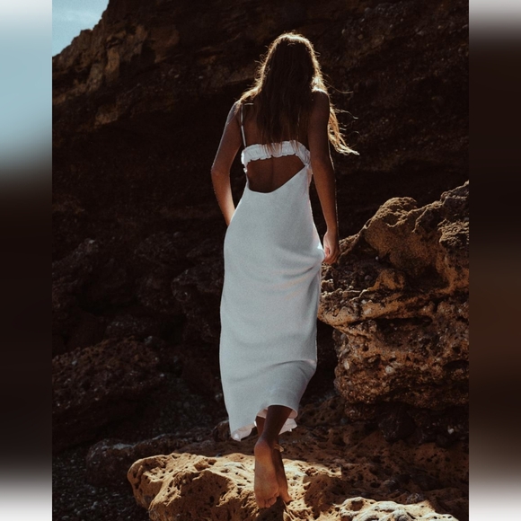 ZARA  RUFFLED SATIN EFFECT MIDI DRESS - Picture 2 of 9